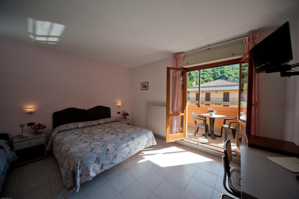Hotel Il Quadrifoglio Cascia Phòng bức ảnh