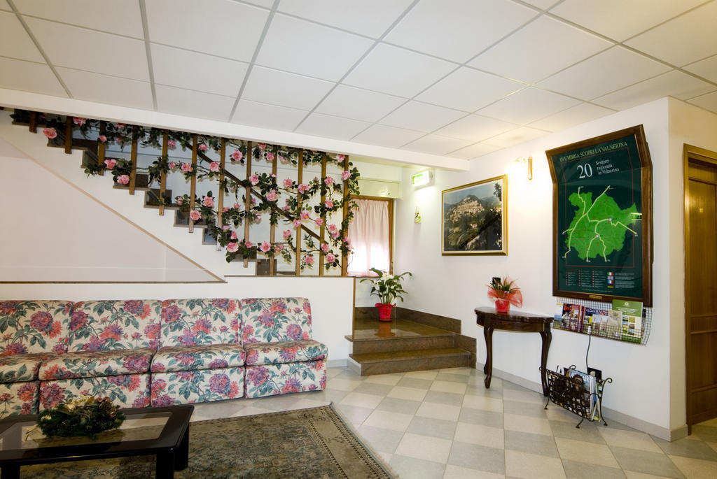 Hotel Il Quadrifoglio Cascia Ngoại thất bức ảnh