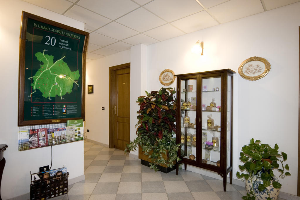 Hotel Il Quadrifoglio Cascia Ngoại thất bức ảnh