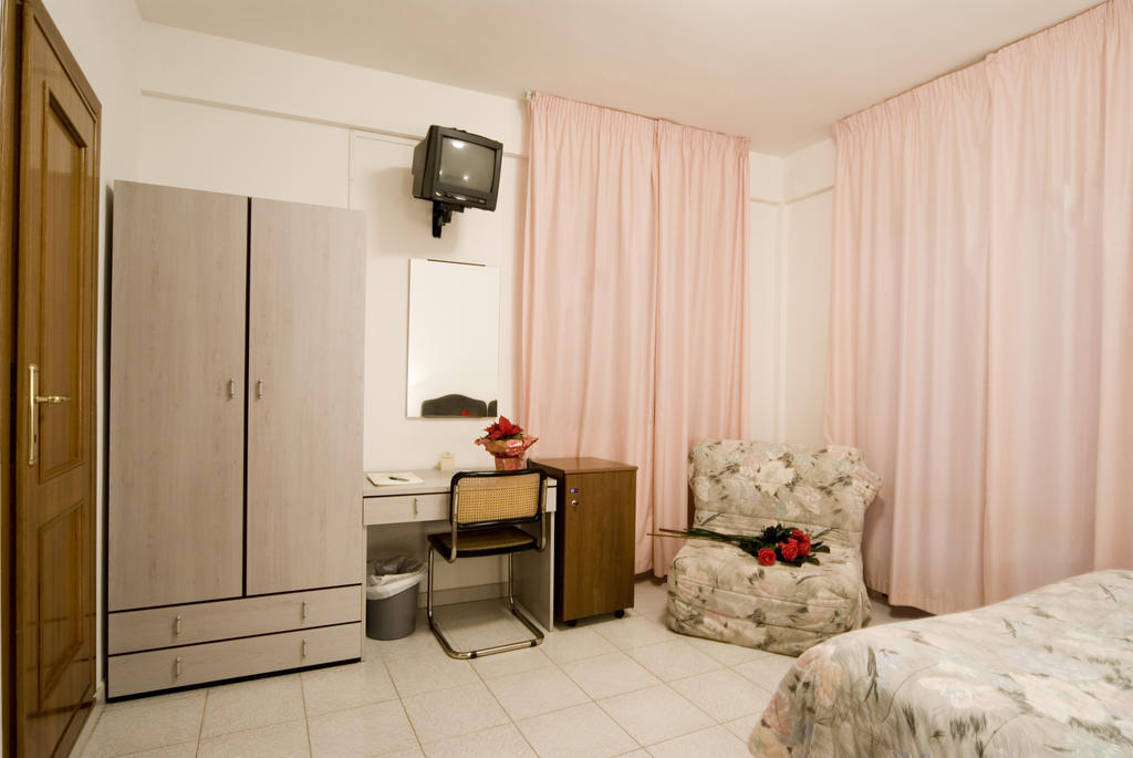 Hotel Il Quadrifoglio Cascia Ngoại thất bức ảnh