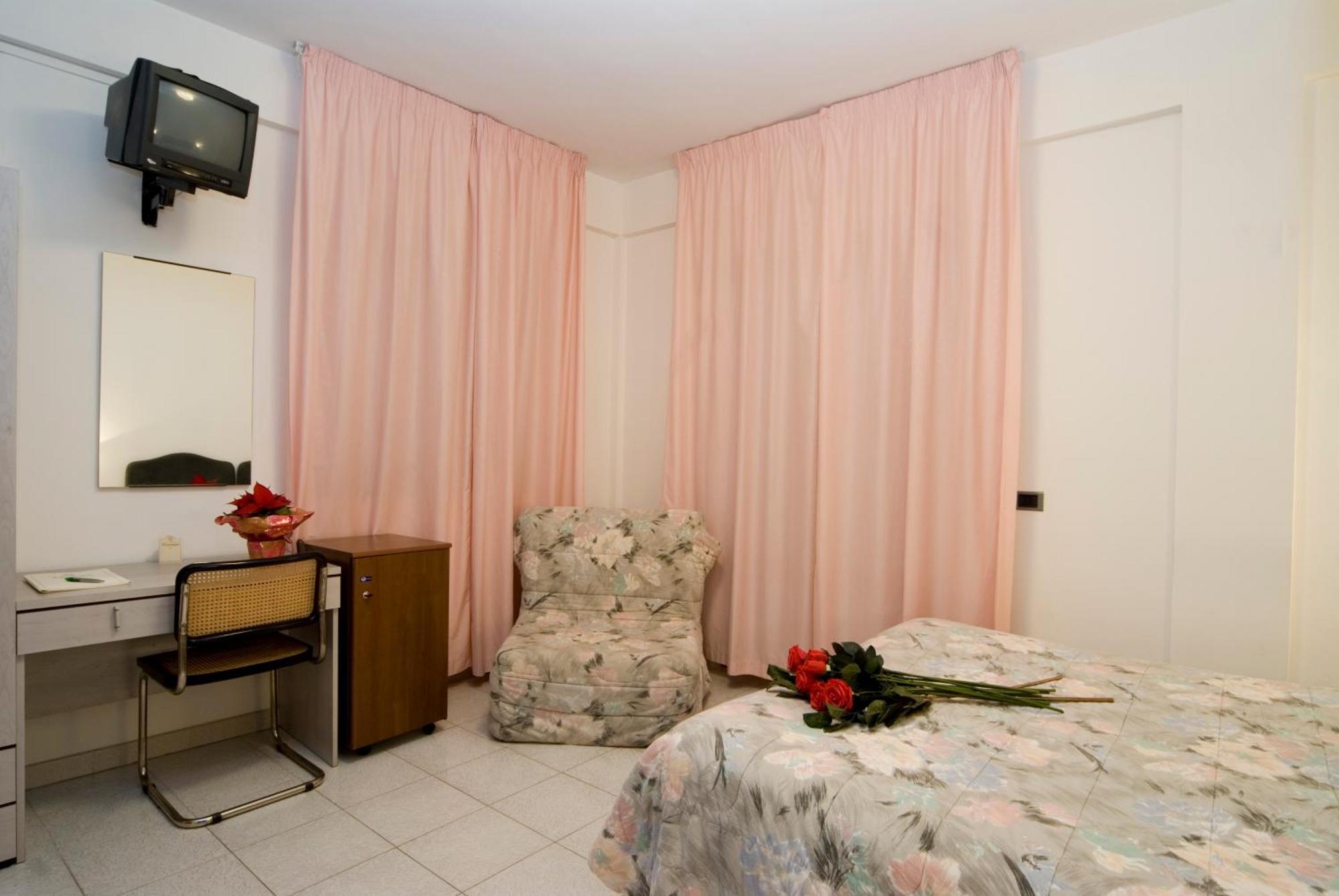 Hotel Il Quadrifoglio Cascia Ngoại thất bức ảnh