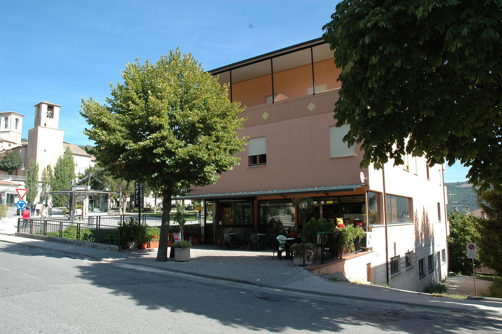 Hotel Il Quadrifoglio Cascia Ngoại thất bức ảnh